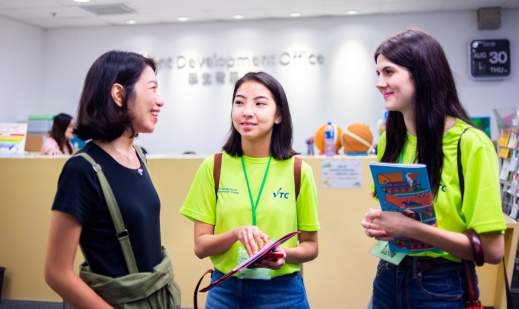有意来港就读的学生